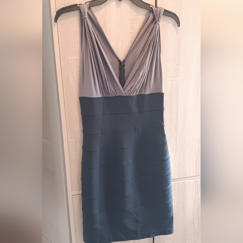 Maria Bianco Nero- Elegant Two-Tone Sleeveless Dress